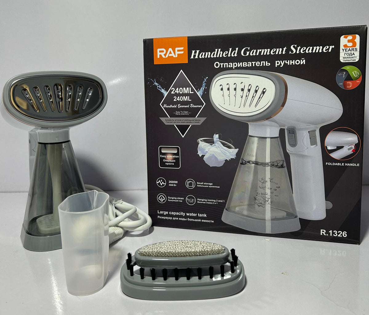RAF Handheld Garment Steamer Iron 240ML Foldable Portable Steam Iron for Clothes R.1326