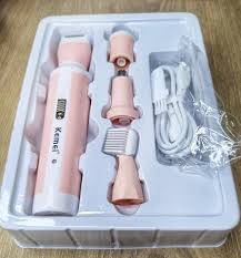 Model 3024 4-in-1 Rechargeable Women’s Body Shaver & Trimmer Set