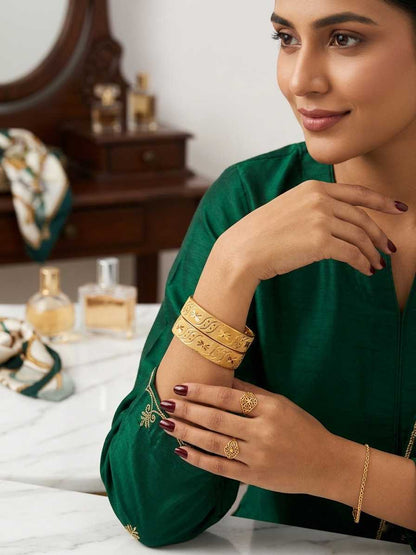 Premium 24K Gold-Plated Bangles | Stunning Star & Wave Pattern Pair