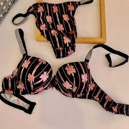 Premium Comfortable Victoria Stylish Secret Hearts Printed Push Up Bra Set For Women - For Undergarment Wear And Daily Comfort Routine - 34, Black & Pink
