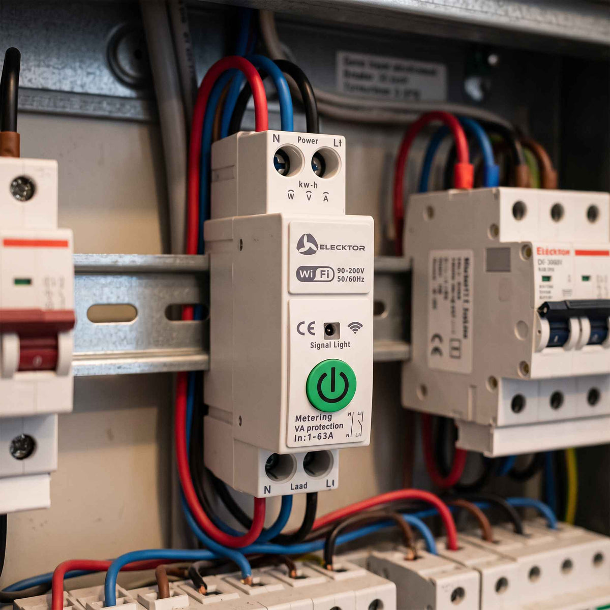 Smart Wi-Fi Circuit Breaker (1A–63A) – Remote Power Switch with Real-Time Energy Metering
